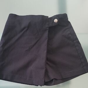 Black Mini Skort Shorts/skirt Very Flattering Mini Shorts Size Small